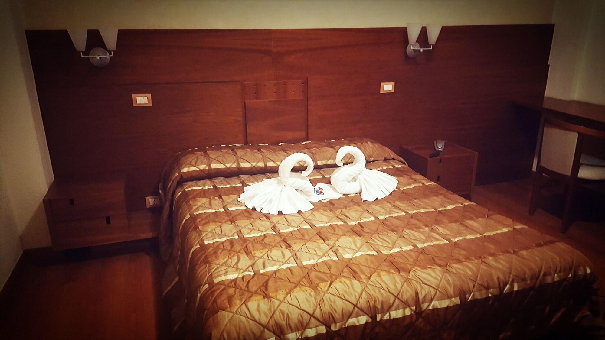 Hotel Gala Pesaro Kültér fotó