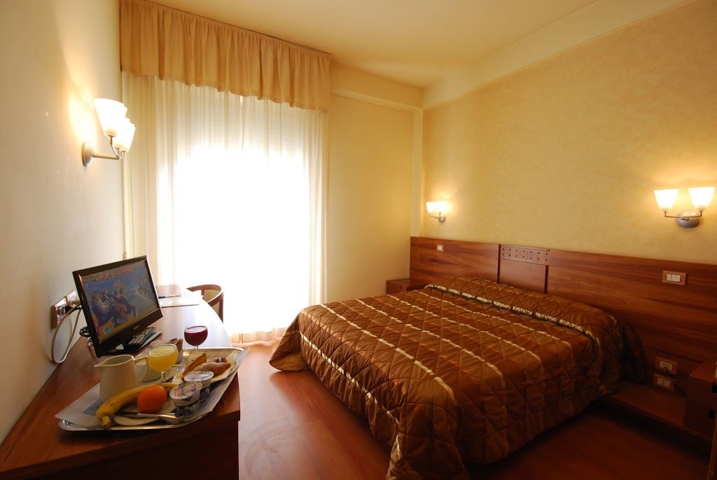 Hotel Gala Pesaro Kültér fotó