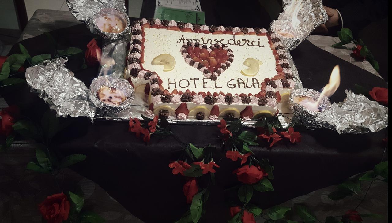Hotel Gala Pesaro Kültér fotó