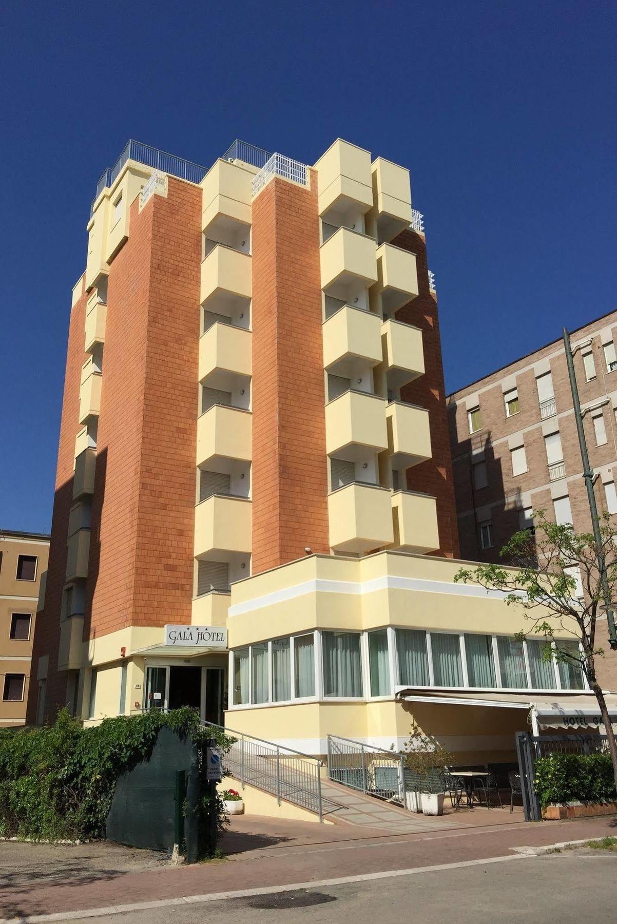 Hotel Gala Pesaro Kültér fotó